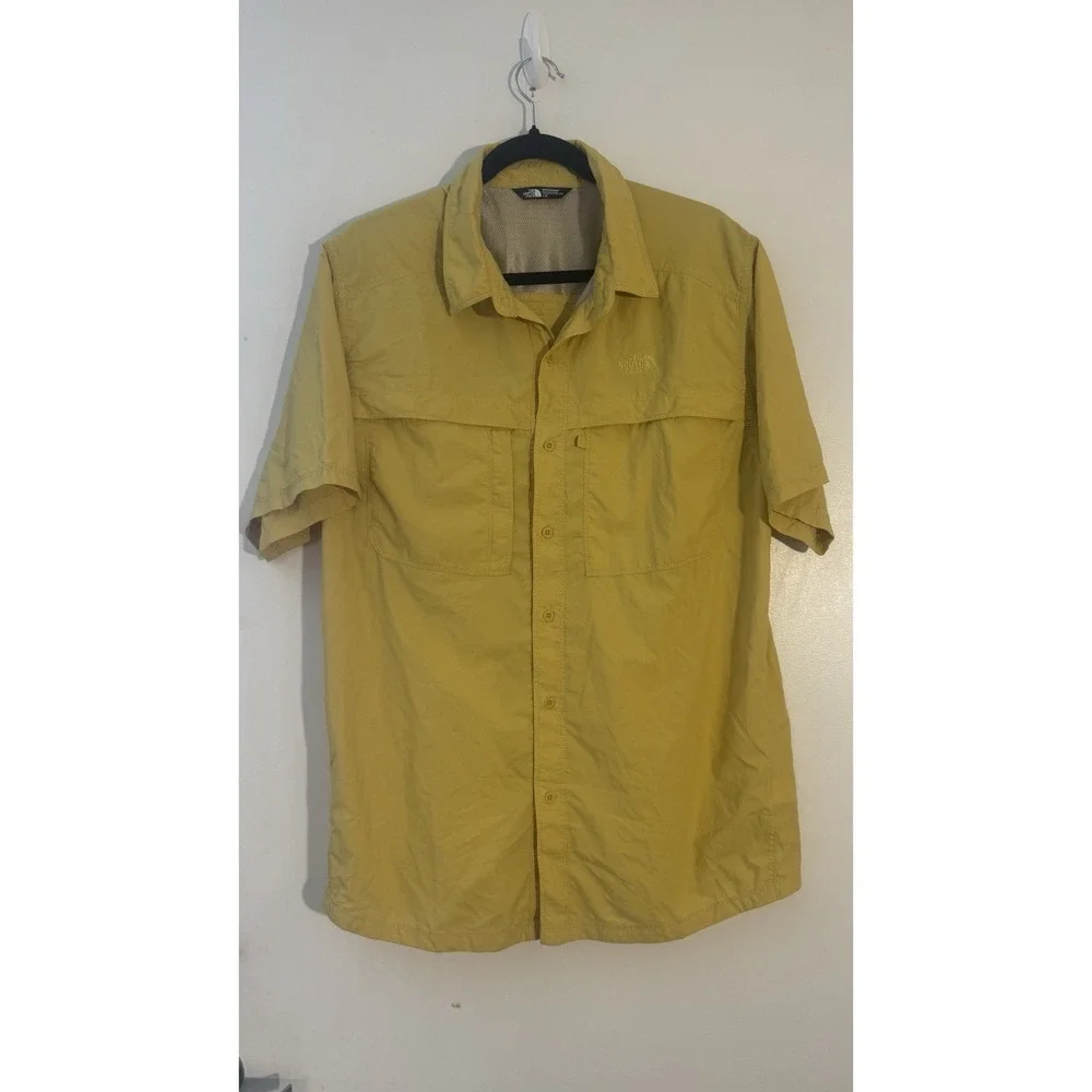 ⛰️The North Face Men's Short Sleeve Plaid Button Up Yellow Size LARGE Hiking